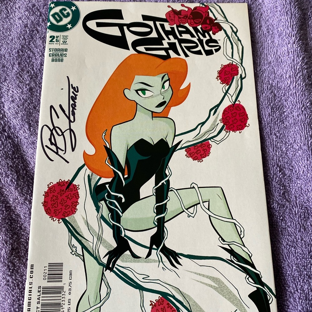 DC Gotham Girls Set 1-5 signed RARE - Picture 3 of 6